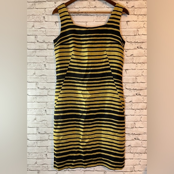 B.H. Wragge Dresses & Skirts - Vintage 1950s B.H. Wragge Gold & Black Dress